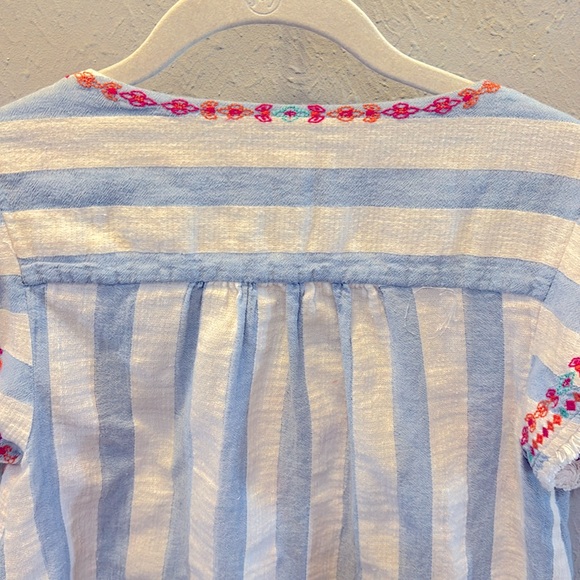 THML  Boho Embroidered Floral Top Blouse Blue Stripe Women’s Size XS - Picture 7 of 8